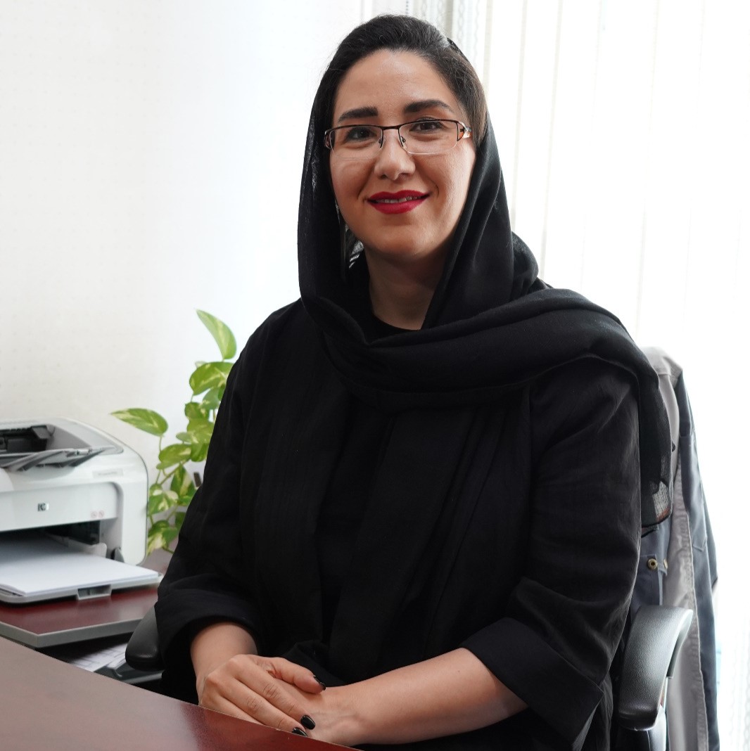  نرگس حسن زاده